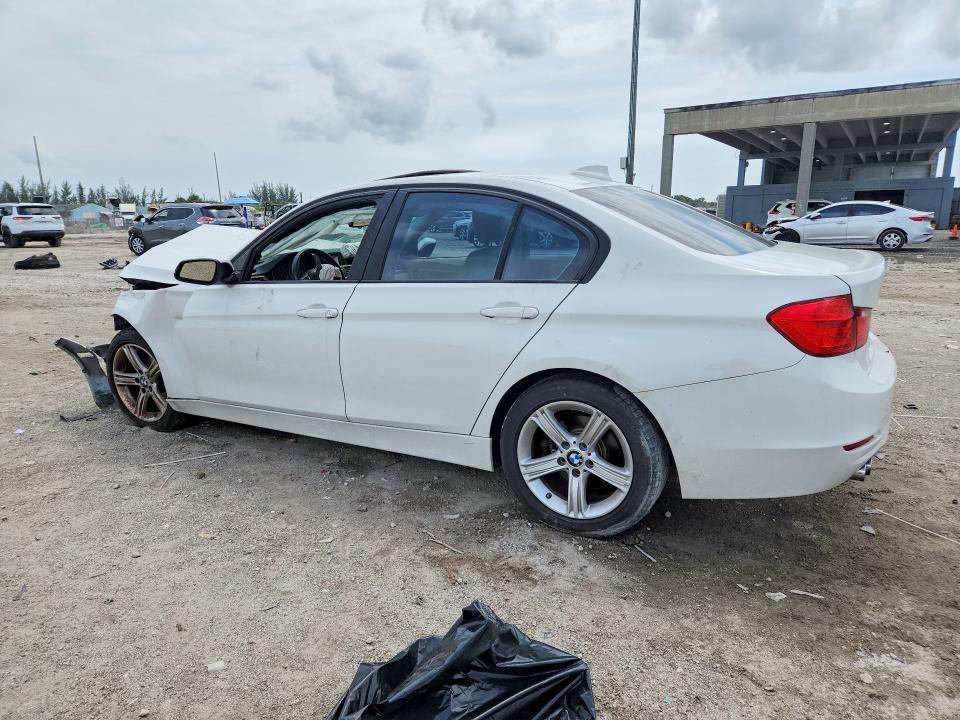 2014 BMW VIN WBA3A5C52EF605105 COPART salvage auction — FRONT END, Fl - Cert Of Title Slvg Rebuildable, sold $10 on 2026-07-28 (photo 2)