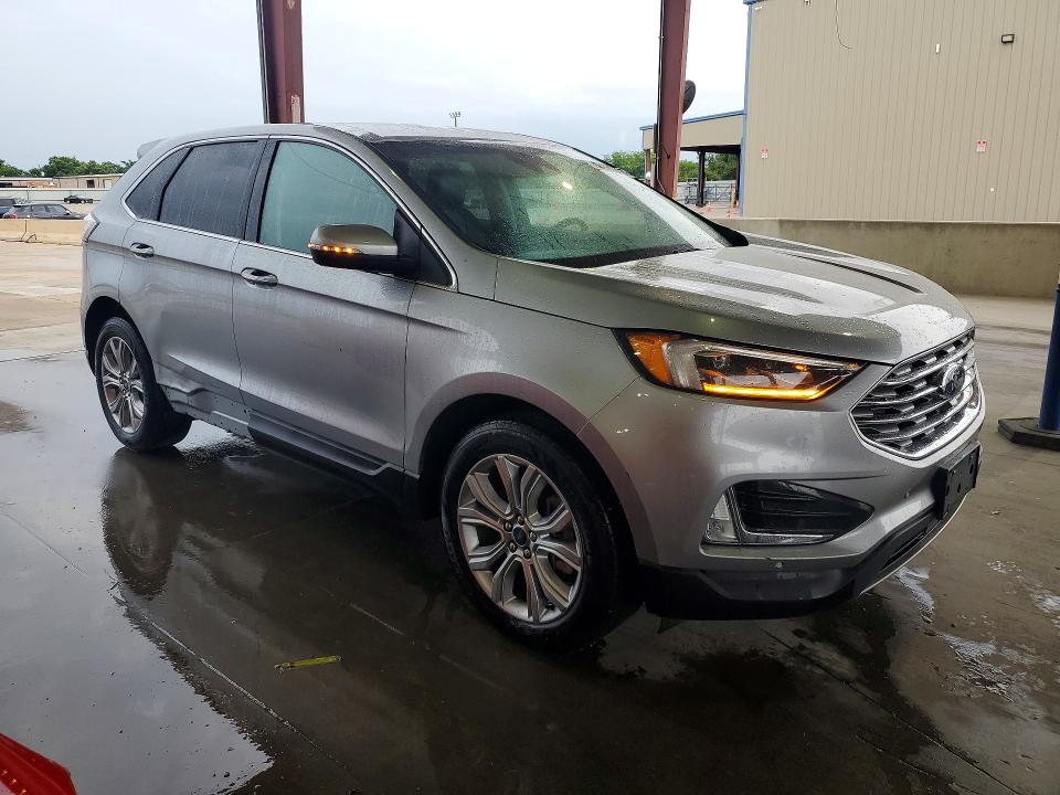 2022 Ford Edge VIN 2FMPK4K9XNBB04458 COPART salvage auction — MINOR DENT/SCRATCHES, TX - CERTIFICATE OF TITLE, sold $8,700 on 2026-07-30 (photo 4)