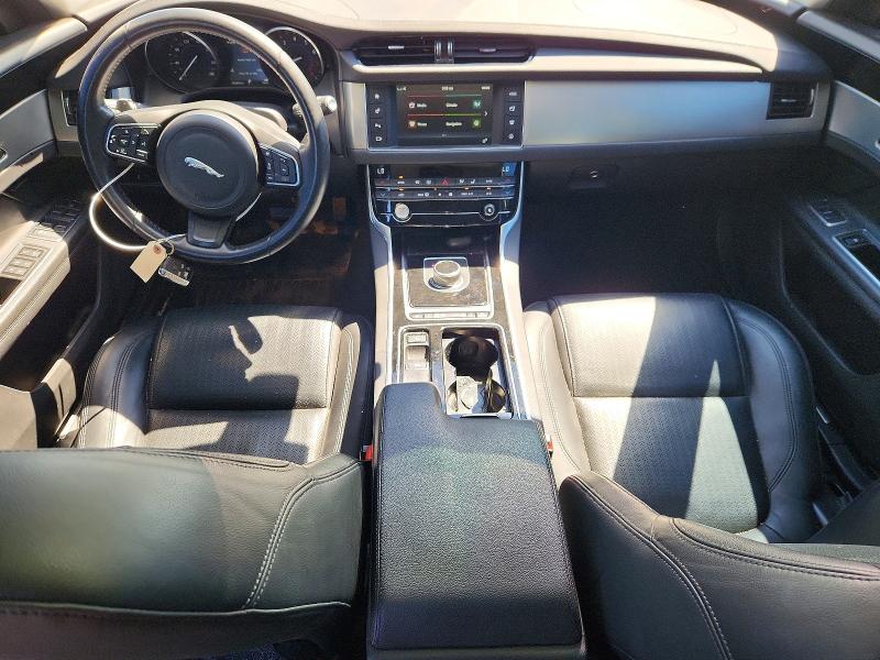 2017 Jaguar Xf VIN SAJBK4BV7HCY50724 COPART salvage auction — FRONT END, ON - PERMIT NO BRAND - UNFIT, sold $2,750 on 2026-07-16 (photo 8)