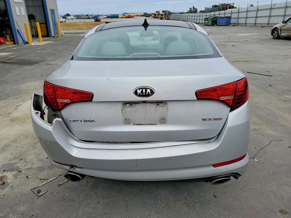 2013 Kia VIN 5XXGN4A71DG126200 COPART salvage auction — REAR END, Ca - Salvage Certificate, sold $1,200 on 2026-07-21 (photo 6)
