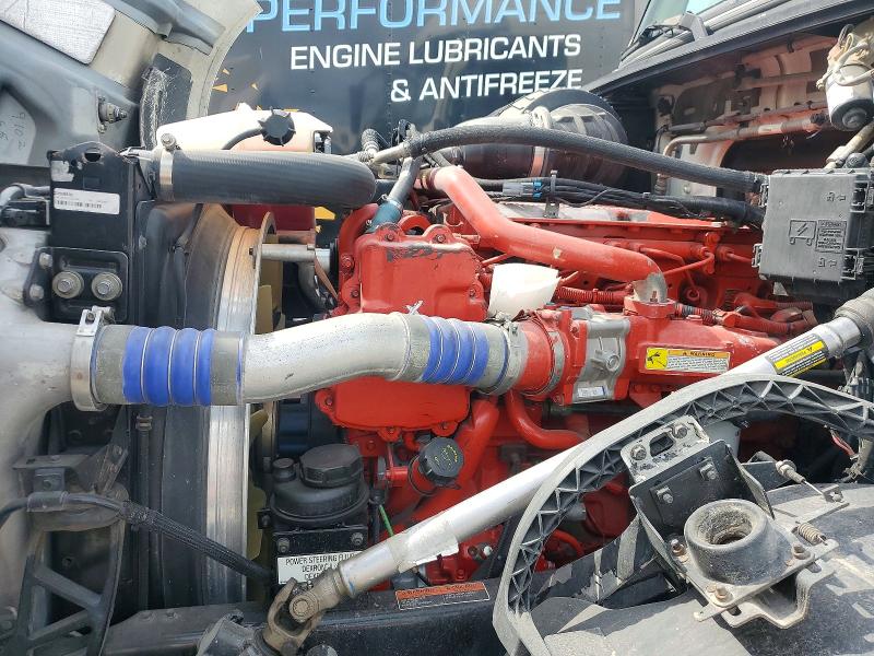 2017 Volvo VIN 4V4N39TG5HN988048 COPART salvage auction — NORMAL WEAR, In - Certificate Of Title, sold $5,000 on 2026-08-03 (photo 7)