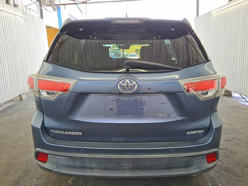 2014 Toyota Highlander VIN 5TDYKRFH4ES032727 COPART salvage auction — MINOR DENT/SCRATCHES, FL - CERTIFICATE OF TITLE, sold $7,750 on 2026-07-11 (photo 6)