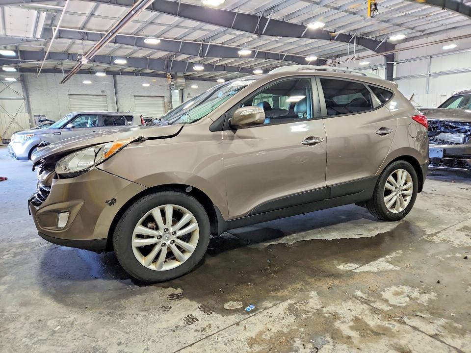 2011 Hyundai Tucson VIN KM8JU3AC9BU204354 COPART salvage auction — FRONT END, Mn - Cert Of Title-Prior Salvage, sold $1,500 on 2026-07-14 (photo 1)