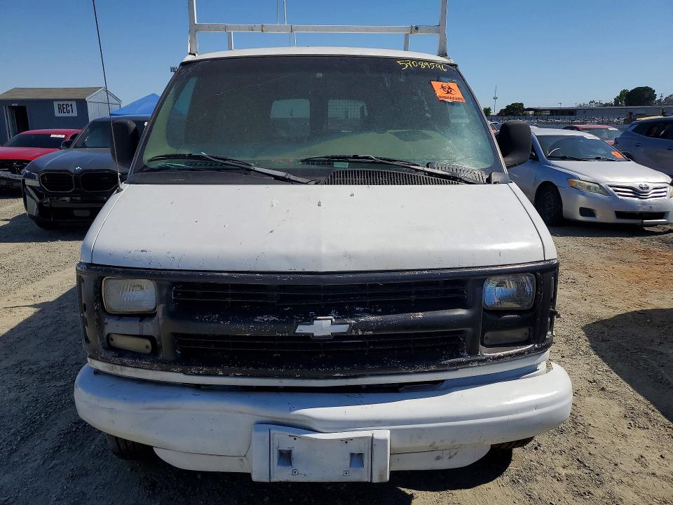 2000 Chevrolet Express 3500 VIN 1GCHG35R0Y1158674 COPART salvage auction — MINOR DENT/SCRATCHES, Ca - Dis/Dlr/Exp Only Clean Title, sold $20 on 2026-07-06 (photo 5)