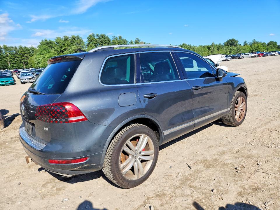 2013 Volkswagen VIN WVGEF9BP2DD013295 COPART salvage auction — FRONT END, Ma - Cert Of Title-Reconstrctd Coll, sold $725 on 2026-07-27 (photo 3)