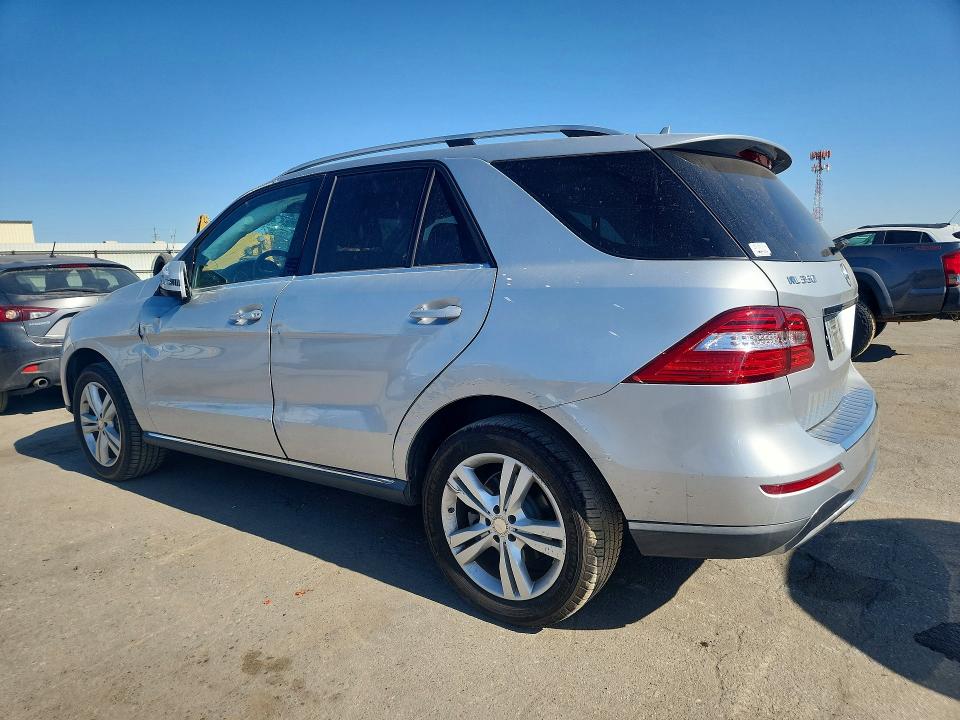 2013 Mercedes-benz M-klasse VIN 4JGDA5JB3DA191128 COPART salvage auction — ROLLOVER, Ca - Salvage Certificate, sold $1,700 on 2026-07-24 (photo 2)