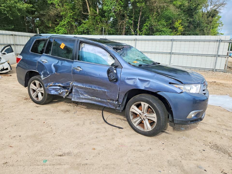 2013 Toyota VIN 5TDYK3EH1DS104531 COPART salvage auction — ROLLOVER, Fl - Certificate Of Title, sold $1,550 on 2026-07-06 (photo 4)
