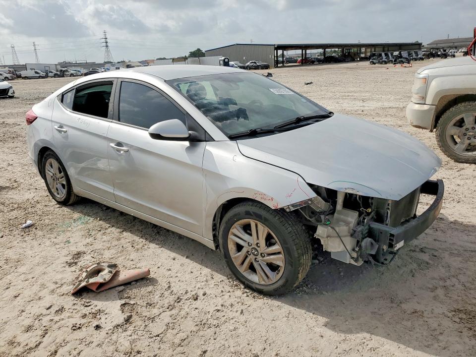 2019 Hyundai Elantra VIN 5NPD84LF8KH407376 COPART salvage auction — VANDALISM, TX - SALVAGE VEHICLE TITLE (P), sold $1,550 on 2026-07-02 (photo 4)