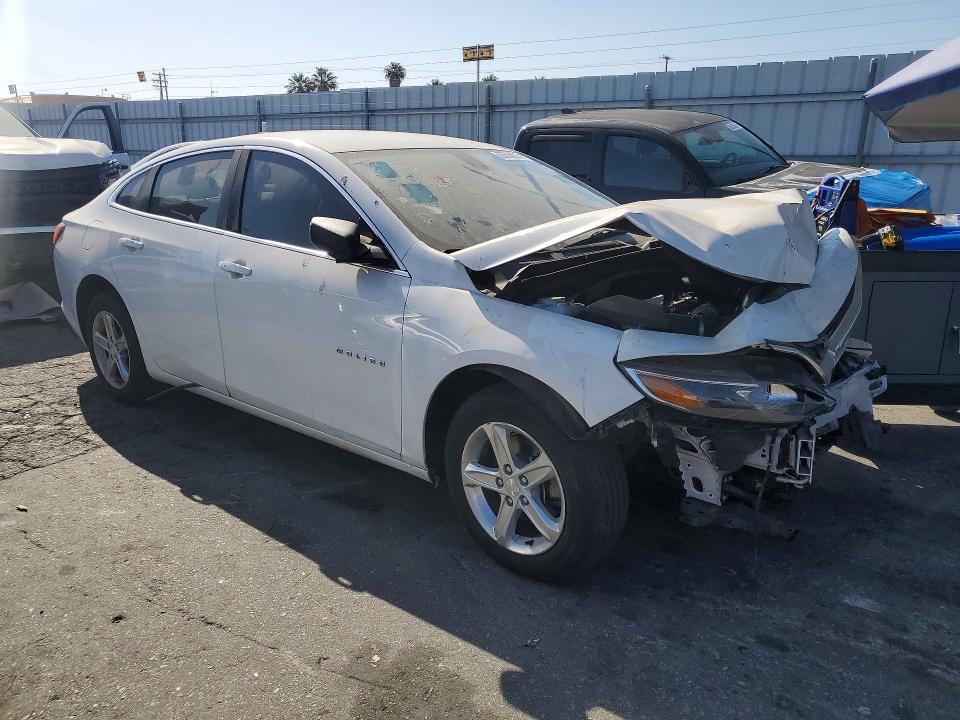 2019 Chevrolet Malibu VIN 1G1ZB5ST3KF204600 COPART salvage auction — FRONT END, CA - DIS/DLR/EXP ONLY CLEAN TITLE, sold $500 on 2026-07-09 (photo 4)