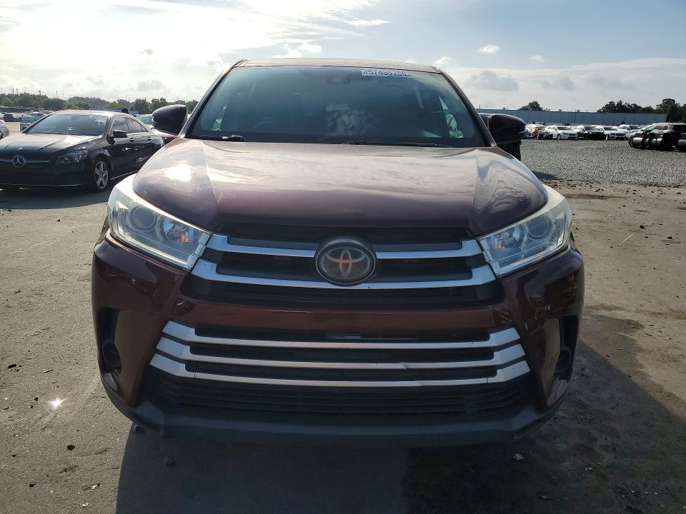 2019 Toyota VIN 5TDZZRFH9KS296411 COPART salvage auction — MINOR DENT/SCRATCHES, Fl - Certificate Of Title (P), sold $10,300 on 2026-07-29 (photo 5)