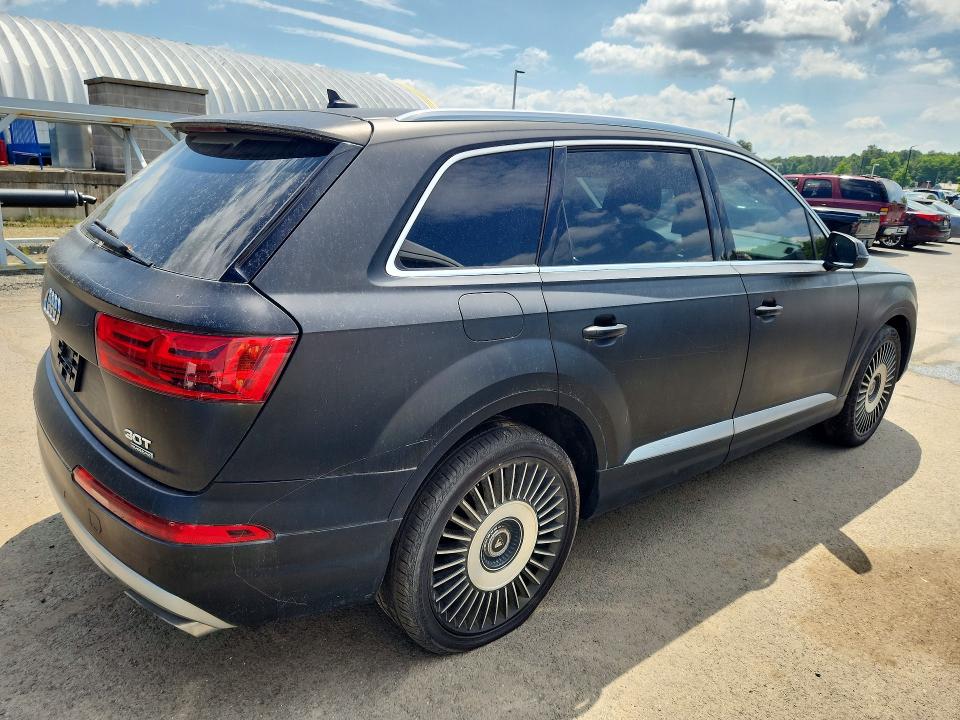 2017 Audi Q7 VIN WA1LAAF72HD040325 COPART salvage auction — VANDALISM, VA - CERTIFICATE OF TITLE (P), sold $7,300 on 2026-07-30 (photo 3)