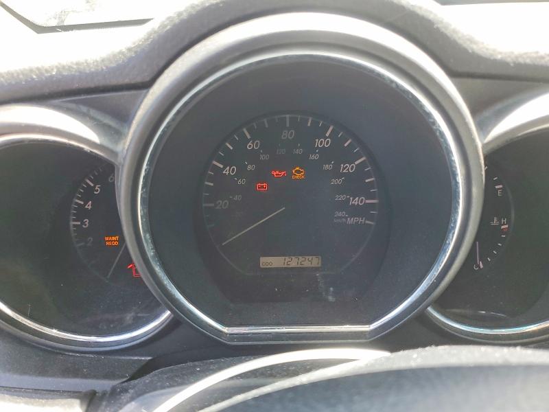 2004 Lexus Rx 330 VIN JTJGA31UX40004977 COPART salvage auction — MINOR DENT/SCRATCHES, Ca - Dis/Dlr/Exp App For Dup Clean, sold $1,050 on 2026-07-27 (photo 9)