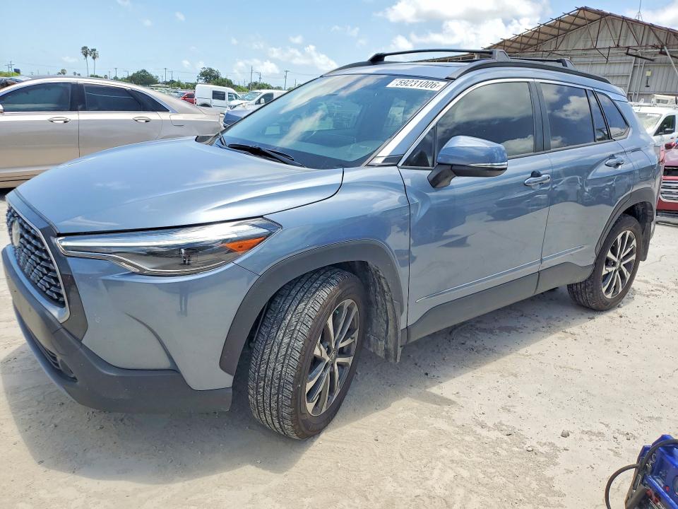 2024 Toyota Corolla cross VIN 7MUDAABG7RV080654 — COPART salvage auction photo