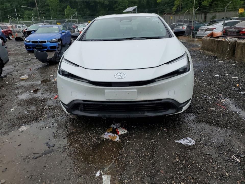 2019 Toyota Prius VIN JTDACAAU4T3076715 COPART salvage auction — REAR END, Fl - Cert Of Title Slvg Rebuildable, sold $14,500 on 2026-07-30 (photo 5)