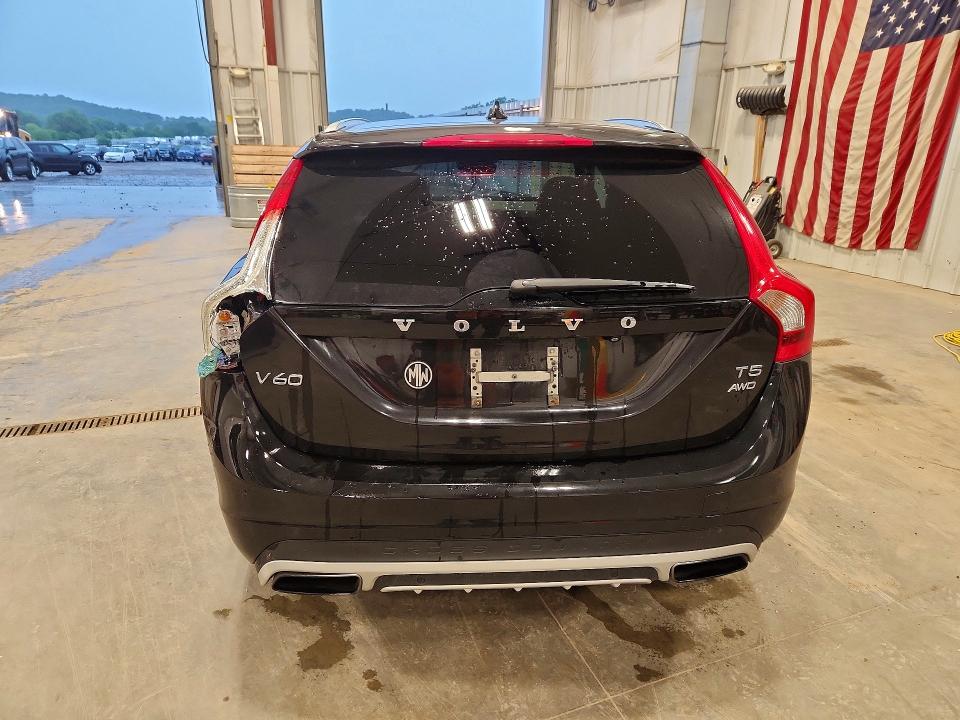 2017 Volvo V60 VIN YV440MWK8H1035695 COPART salvage auction — FRONT END, Wi - Junked Vehicle Bill Of Sale, sold $650 on 2026-07-07 (photo 6)