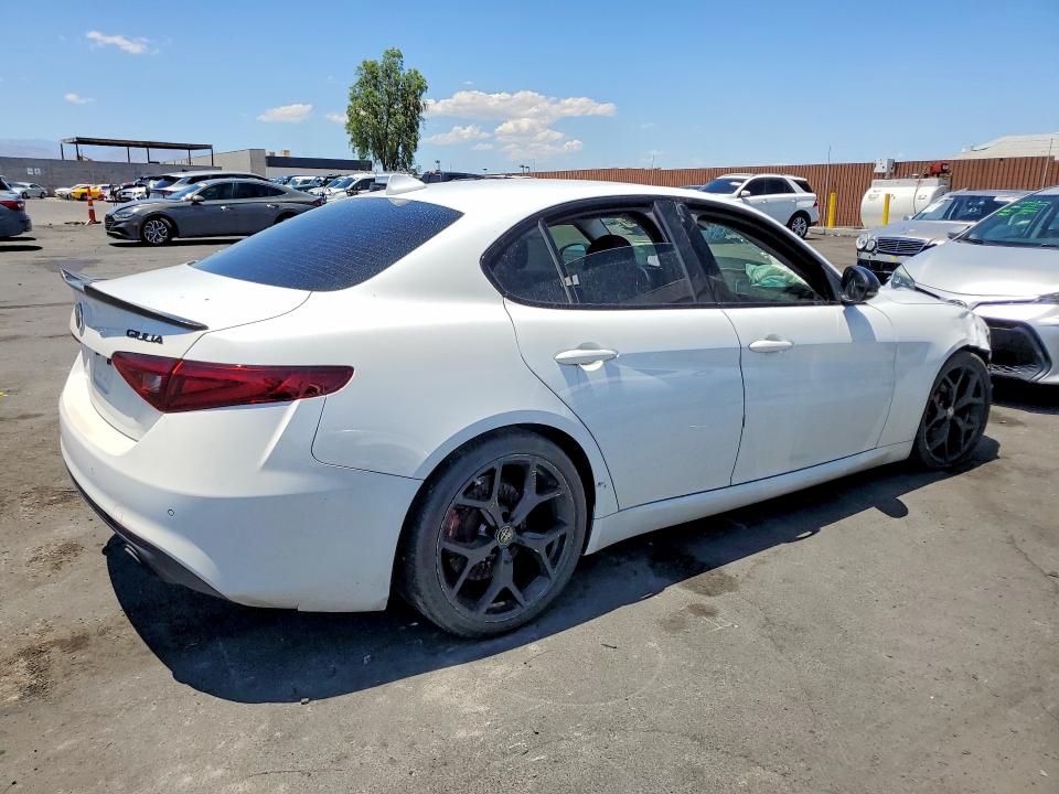 2020 Alfa romeo Giulia VIN ZARFAMAN3L7634302 COPART salvage auction — FRONT END, Nv - Salvage Title (P), sold $3,400 on 2026-07-27 (photo 3)