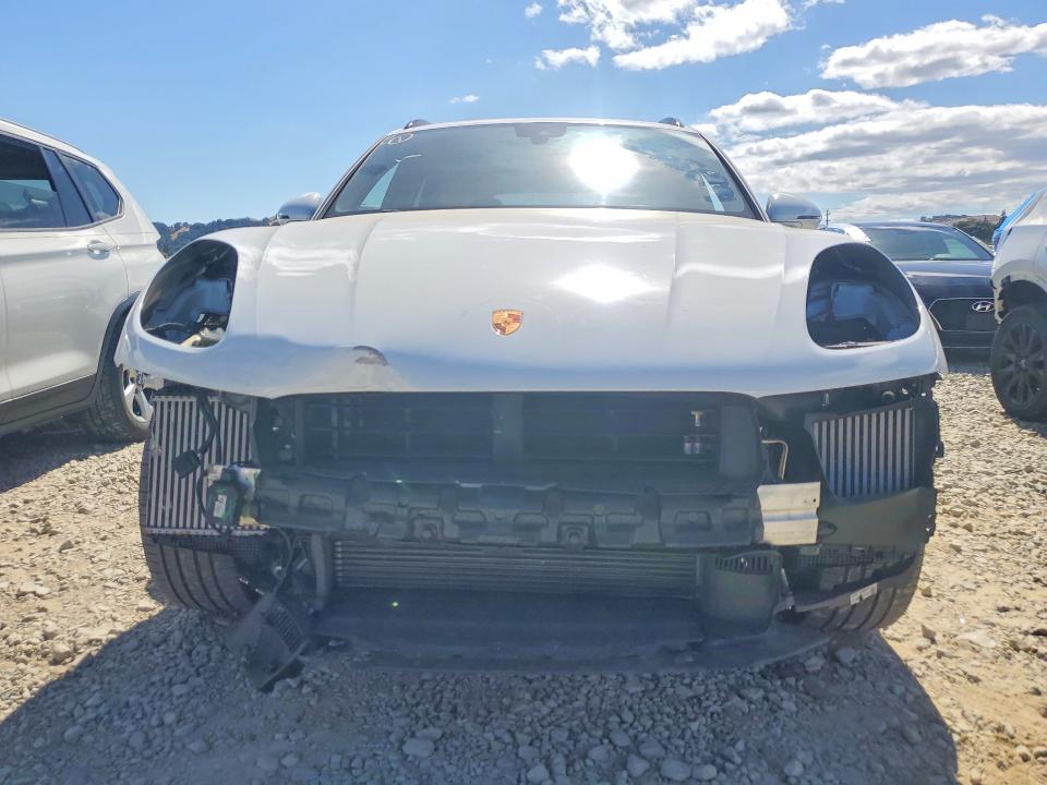 2022 Porsche Macan VIN WP1AG2A52NLB23048 COPART salvage auction — FRONT END, Ca - Salvage Certificate, sold $22,100 on 2026-07-07 (photo 5)