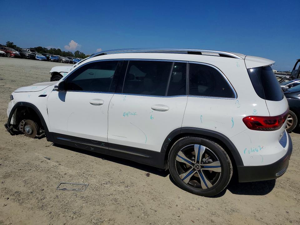 2022 Mercedes-benz VIN W1N9M1DB9NN011076 COPART salvage auction — UNDERCARRIAGE, Salvage Title, sold $11,400 on 2026-07-16 (photo 2)