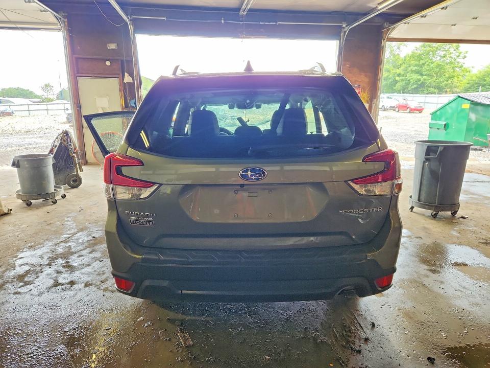 2020 Subaru Forester VIN JF2SKAJCXLH589468 COPART salvage auction — ROLLOVER, Pa - Certificate Of Salvage, sold $625 on 2026-07-23 (photo 6)