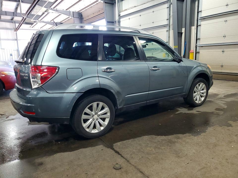 2011 Subaru Forester VIN JF2SHAHC2BH778490 COPART salvage auction — SIDE, Mn - Cert Of Title-Prior Salvage, sold $225 on 2026-07-28 (photo 3)
