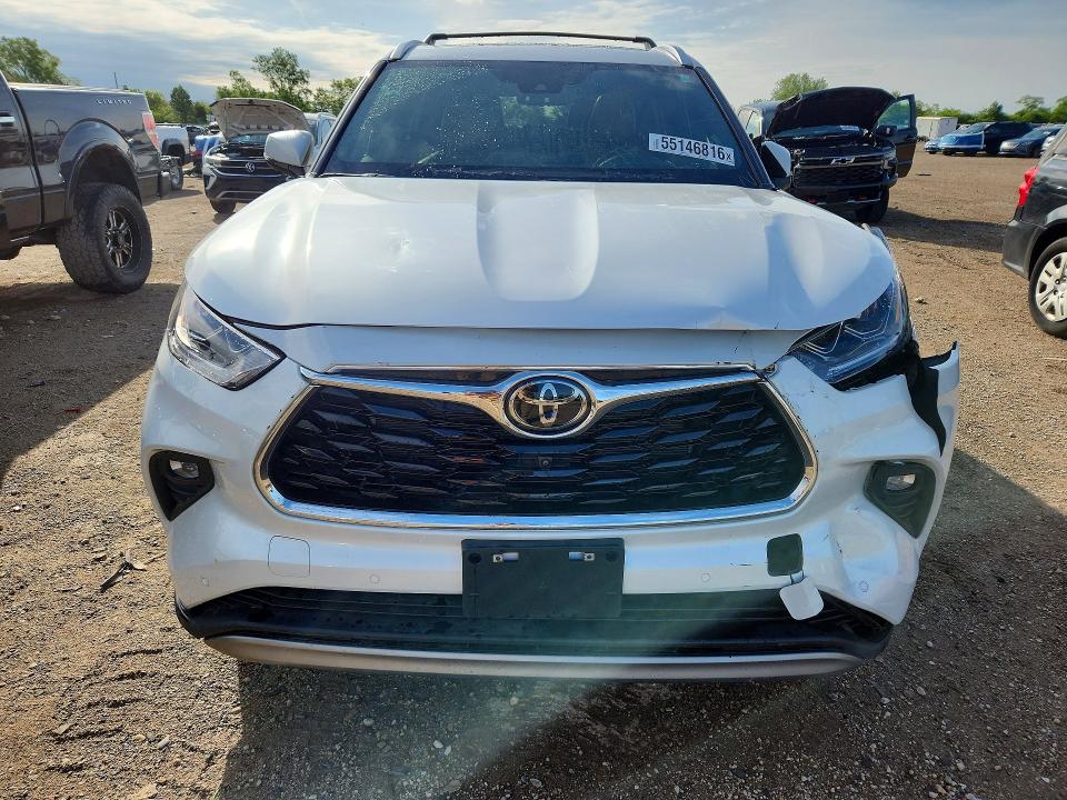 2025 Toyota Highlander VIN 5TDKDRBH2SS586611 COPART salvage auction — FRONT END, Il - Salvage Certificate, sold $30,500 on 2026-07-28 (photo 5)