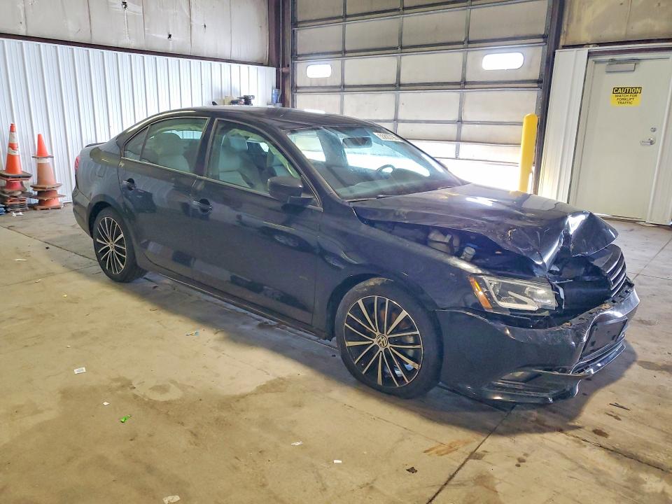 2015 Volkswagen Jetta VIN 3VWB17AJ0FM341049 COPART salvage auction — FRONT END, Il - Salvage Certificate, sold $800 on 2026-07-22 (photo 4)