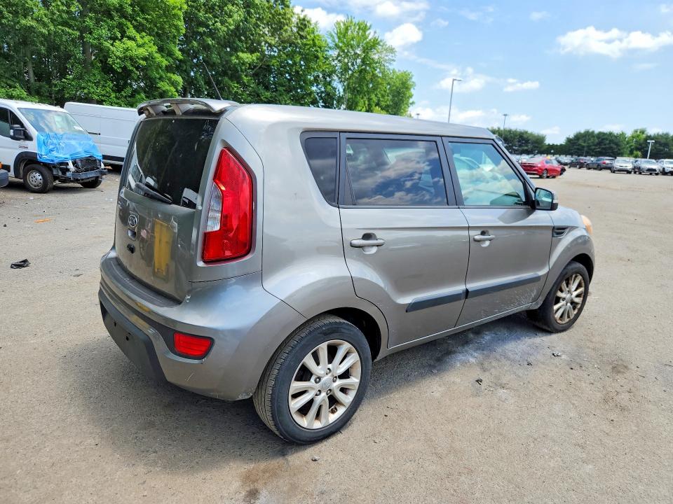 2012 Kia Soul VIN KNDJT2A6XC7415834 COPART salvage auction — VANDALISM, CT - CERT OF TITLE-SALVAGE, sold $475 on 2026-07-02 (photo 3)