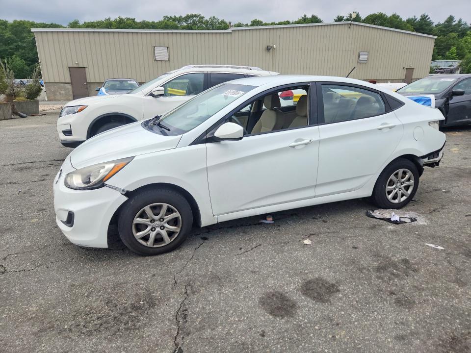 2013 Hyundai Accent VIN KMHCT4AE2DU480932 COPART salvage auction — REAR END, RI - SALVAGE CERTIFICATE OF TITLE, sold $450 on 2026-07-30 (photo 1)