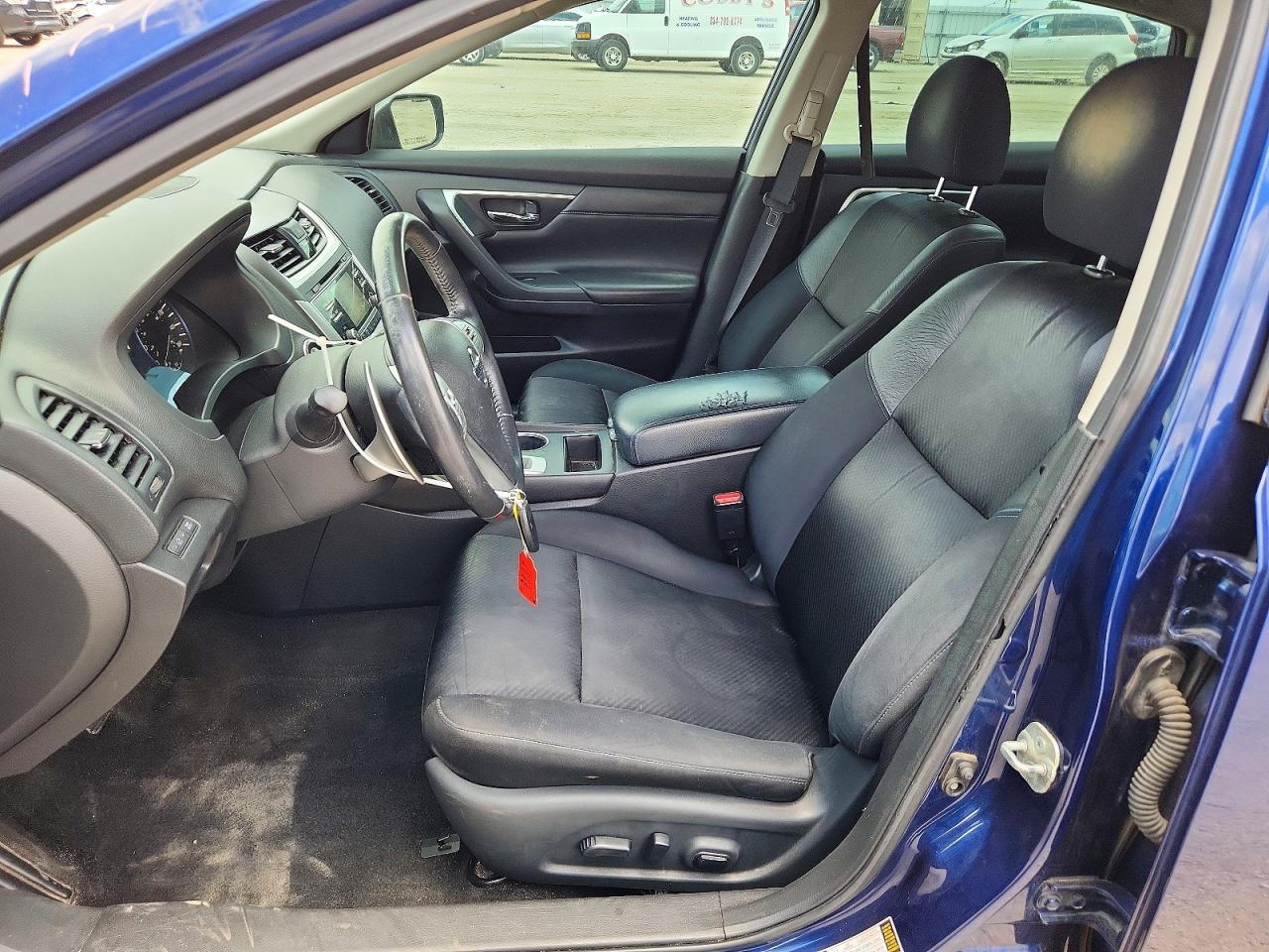2017 Nissan Altima VIN 1N4AL3AP6HC492977 COPART salvage auction — Front End, FL - CERT OF TITLE SLVG REBUILDABLE, sold $950 on 2026-07-09 (photo 7)