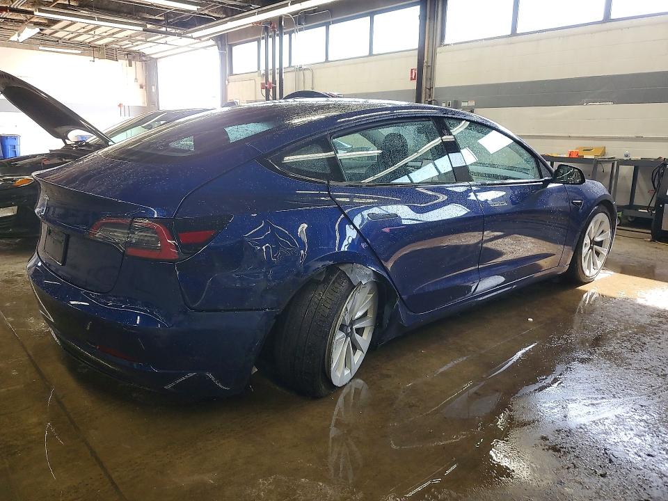 2022 Tesla Model 3 VIN 5YJ3E1EA3NF303840 COPART salvage auction — UNDERCARRIAGE, Il - Salvage Certificate, sold $3,650 on 2026-07-20 (photo 3)