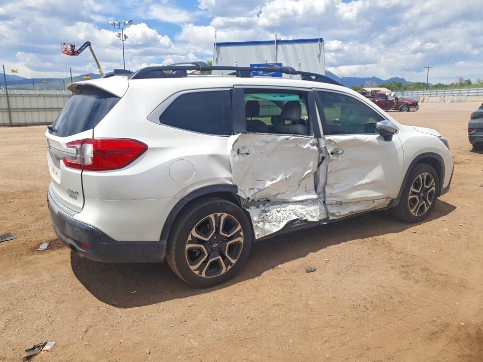 2023 Subaru Ascent VIN 4S4WMAUDXP3435565 COPART salvage auction — SIDE, Co - Salvage Title, sold $8,200 on 2026-08-17 (photo 3)