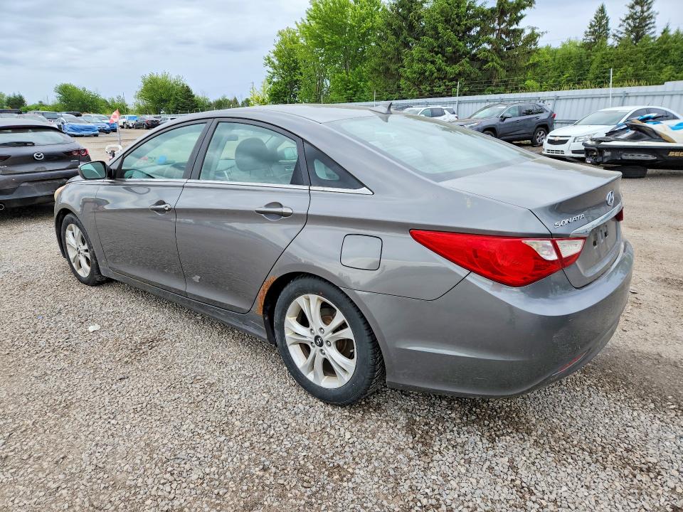 2011 Hyundai Sonata VIN 5NPEB4AC0BH086366 COPART salvage auction — UNDERCARRIAGE, ON - PERMIT NO BRAND - UNFIT, sold $825 on 2026-07-09 (photo 2)