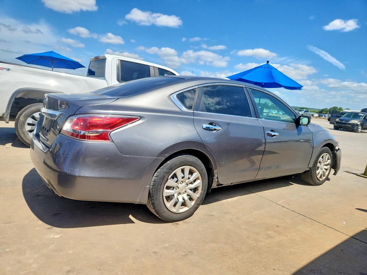 2015 Nissan Altima VIN 1N4AL3AP5FN316052 COPART salvage auction — Front End, TX - SALVAGE VEHICLE TITLE, sold $800 on 2026-07-09 (photo 3)