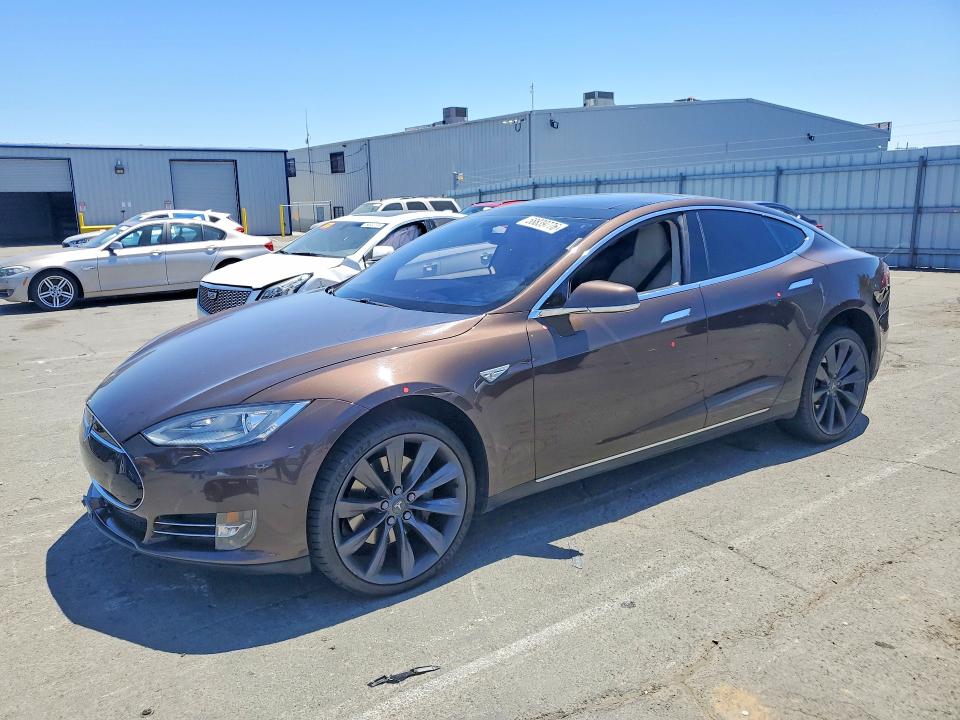 2014 Tesla Model s VIN 5YJSA1H15EFP50303 COPART salvage auction — MINOR DENT/SCRATCHES, Ca - Salvage Certificate, sold $5,700 on 2026-07-17 (photo 1)