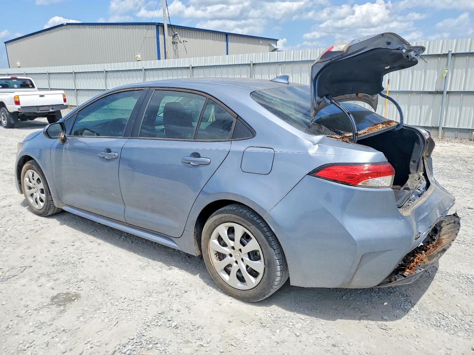 2022 Toyota Corolla VIN 5YFEPMAE7NP363802 COPART salvage auction — REAR END, Nc - Salvage Certificate Of Title, sold $1,500 on 2026-07-29 (photo 2)