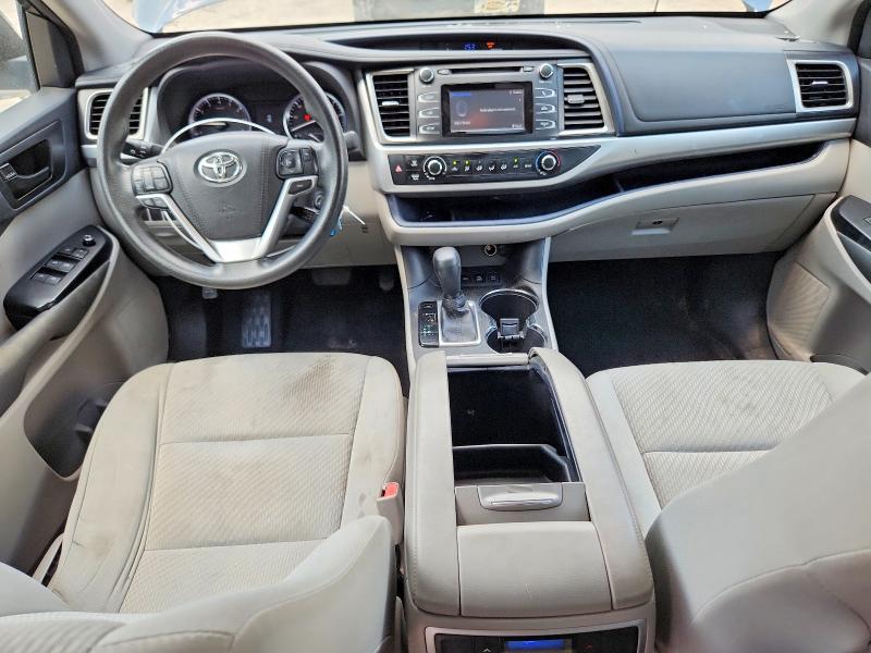 2016 Toyota Highlander VIN 5TDBKRFH2GS337829 COPART salvage auction — MINOR DENT/SCRATCHES, Fl - Cert Of Title Slvg Rebuildable, sold $6,700 on 2026-07-10 (photo 8)