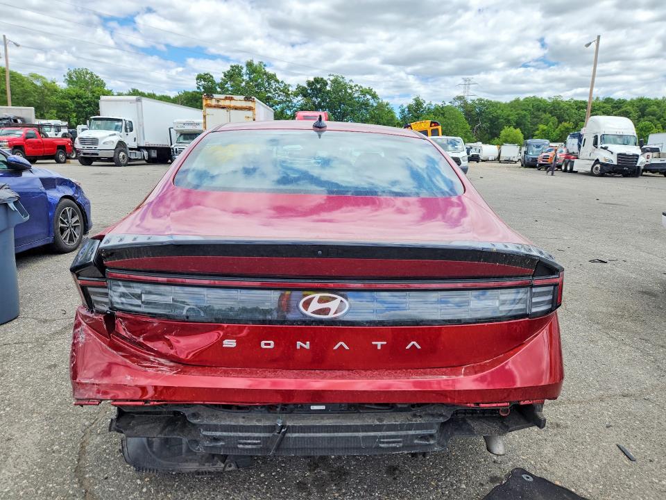 2025 Hyundai Sonata VIN KMHL64JA8SA504959 COPART salvage auction — REAR END, Fl - Certificate Of Destruction, sold $8,200 on 2026-07-22 (photo 6)