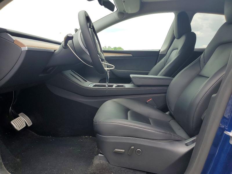 2024 Tesla Model y VIN 7SAYGDEF2RA265200 COPART salvage auction — SIDE, Nc - Salvage Certificate Of Title, sold $13,300 on 2026-07-23 (photo 7)