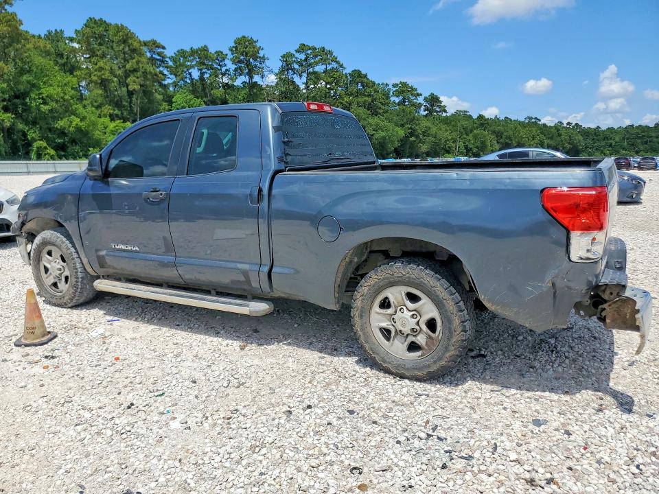 2010 Toyota Tundra VIN 5TFRM5F17AX015810 COPART salvage auction — REAR END, Tx - Certificate Of Title, sold $800 on 2026-07-28 (photo 2)
