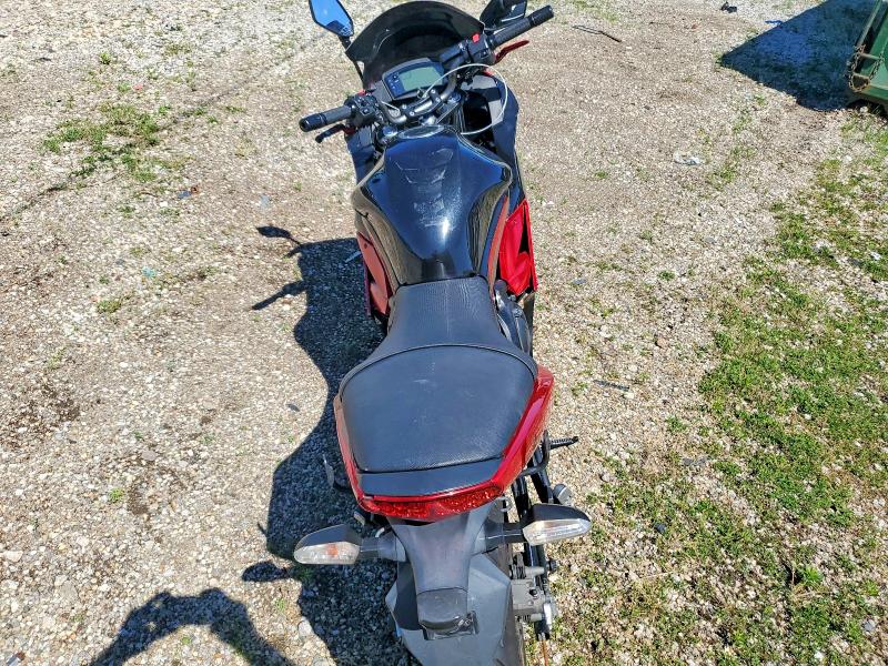 2011 Kawasaki Er VIN JKAEXEC18BDA64802 COPART salvage auction — SIDE, IL - SALVAGE CERTIFICATE, sold $1,100 on 2026-07-29 (photo 6)