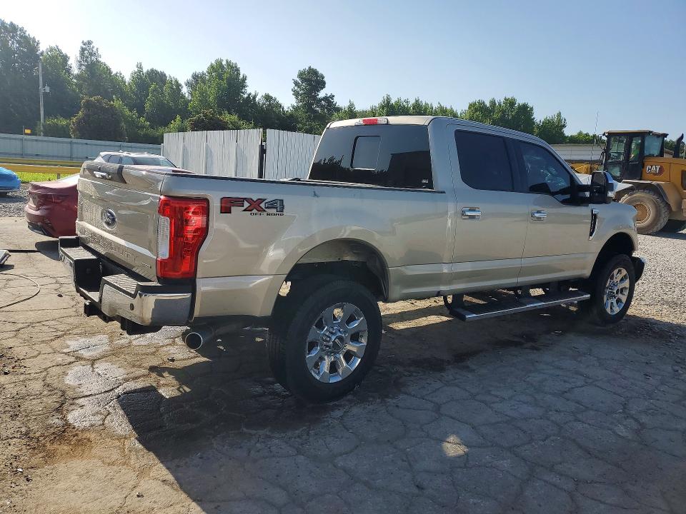 2017 Ford F250 VIN 1FT7W2B6XHEE41921 COPART salvage auction — FRONT END, Salvage Title, sold $475 on 2026-07-30 (photo 3)