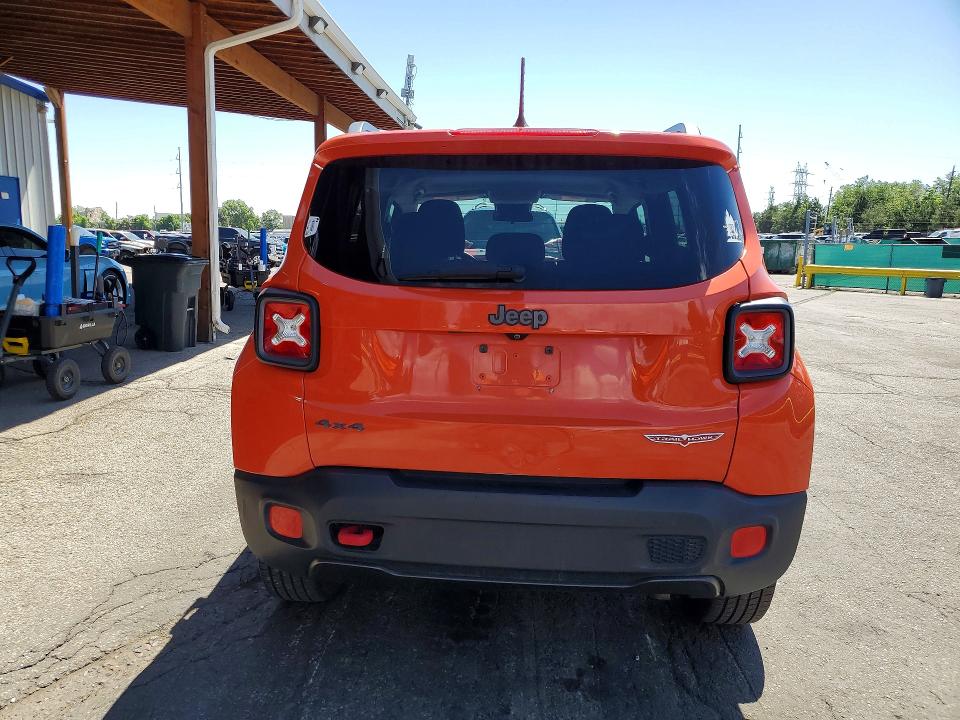 2017 Jeep Renegade VIN ZACCJBCB8HPE52464 COPART salvage auction — FRONT END, Co - Dis/Dlr/Exp Only Clean Title, sold $2,100 on 2026-07-15 (photo 6)
