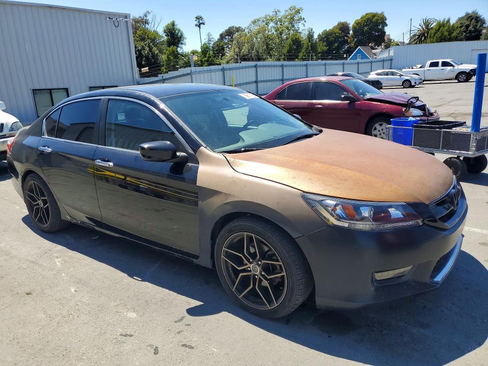 2015 Honda Accord VIN 1HGCR2F50FA239053 COPART salvage auction — FRONT END, Ca - Dlr/Dis/Exp Only Salvage Title, sold $2,300 on 2026-07-10 (photo 4)