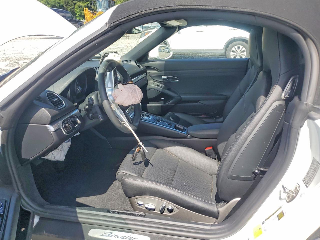 2024 Porsche Boxster VIN WP0CA2A81RK205323 COPART salvage auction — Front End, GA - CERT OF TITLE-SALVAGE, sold $32,000 on 2026-07-01 (photo 7)