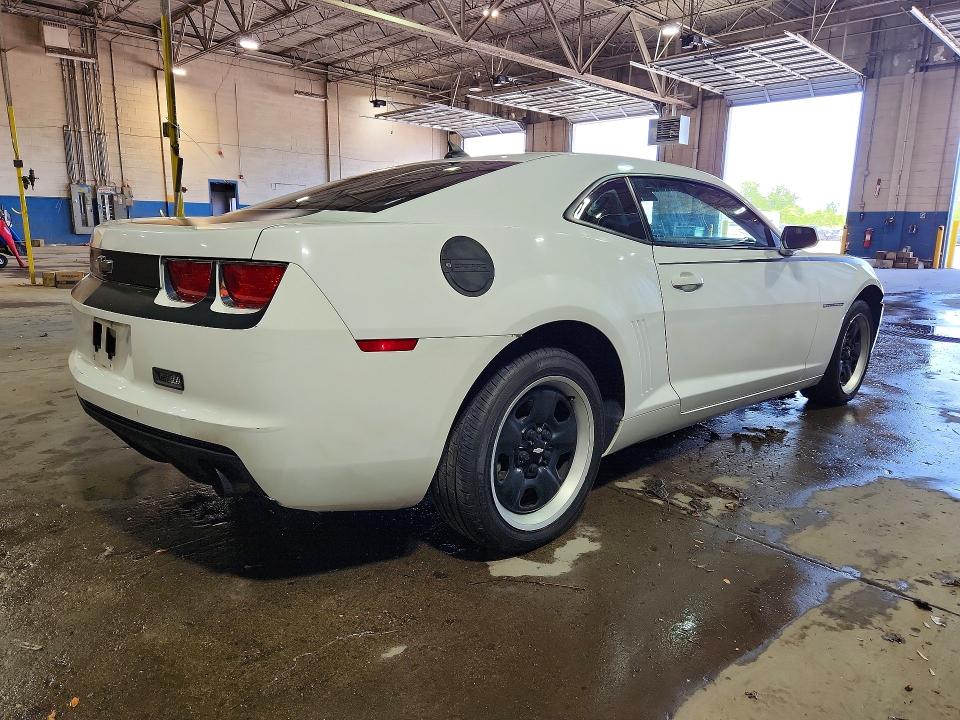 2010 Chevrolet Camaro VIN 2G1FA1EV7A9154142 COPART salvage auction — FRONT END, MI - CERTIFICATE OF TITLE, sold $925 on 2026-07-02 (photo 3)