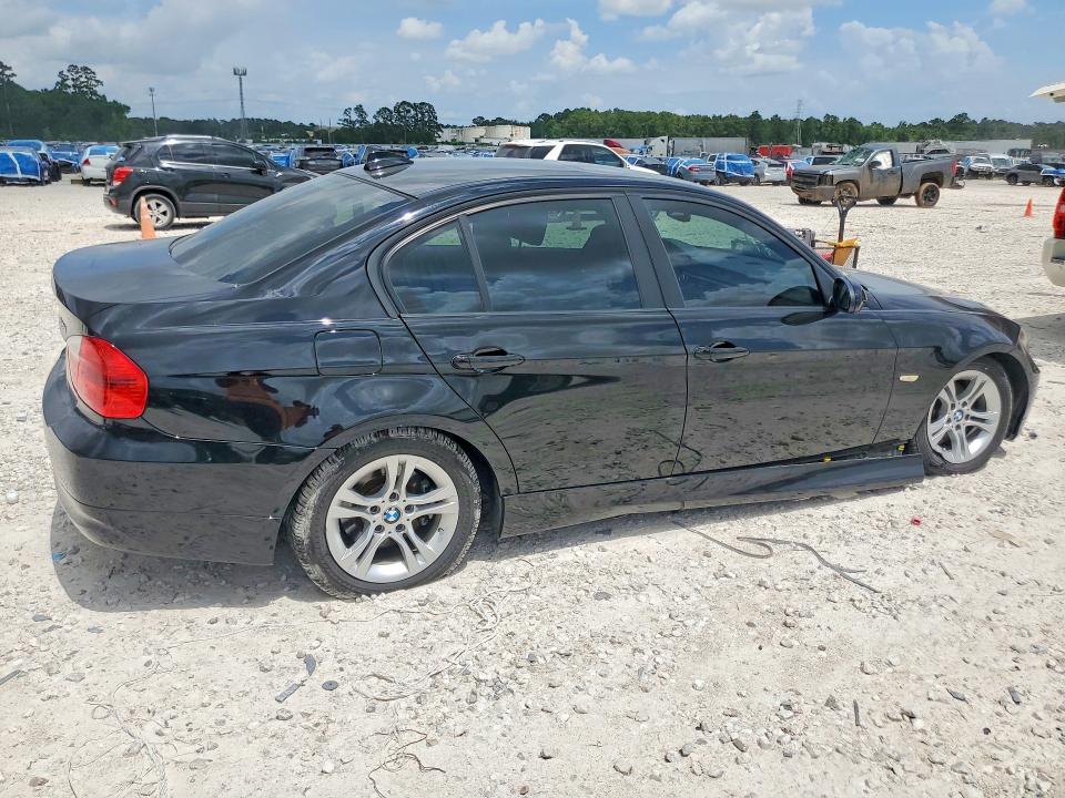 2008 BMW 3er VIN WBAVA33538KX85395 COPART salvage auction — SIDE, Tx - Certificate Of Title, sold $350 on 2026-07-24 (photo 3)