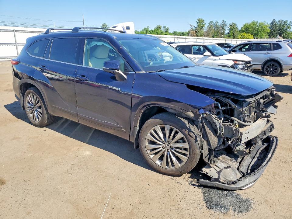 2021 Toyota Highlander VIN 5TDEBRCH6MS036543 COPART salvage auction — FRONT END, Pa - Certificate Of Salvage, sold $17,300 on 2026-07-10 (photo 4)