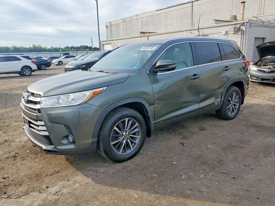2017 Toyota VIN 5TDJZRFH6HS474930 COPART salvage auction — SIDE, Va - Cert Of Title - Salvage, sold $11,000 on 2026-07-08 (photo 1)