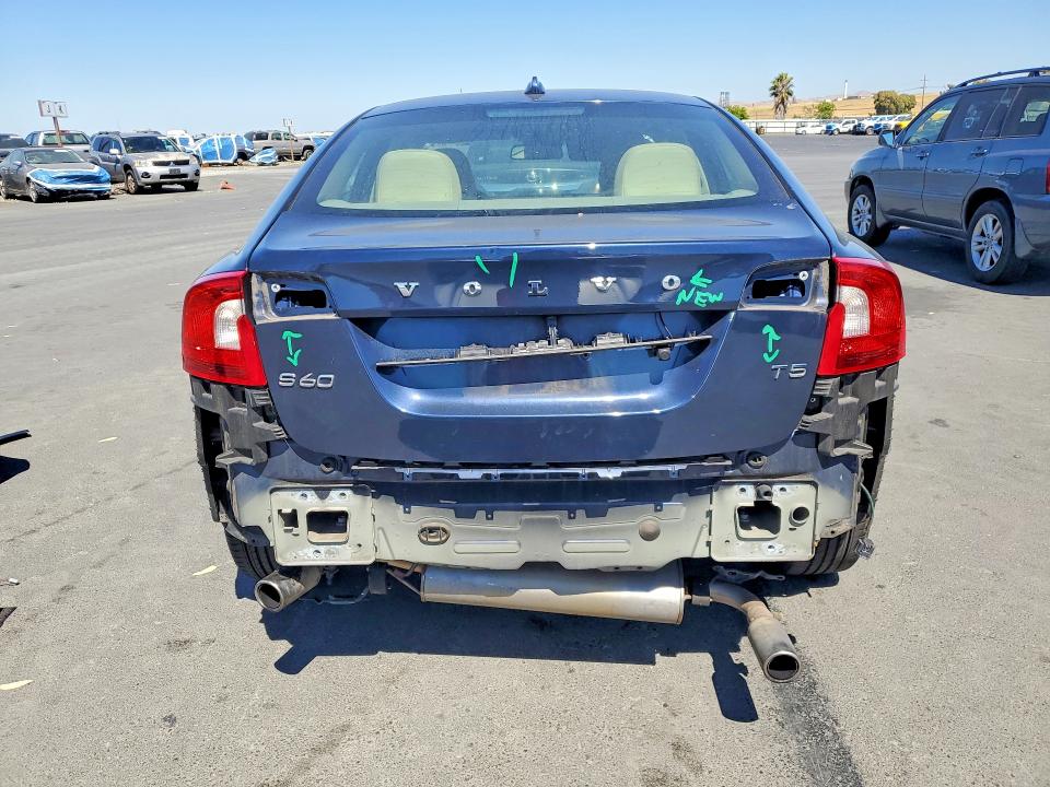 2013 Volvo S60 VIN YV1612FS7D2190945 COPART salvage auction — REAR END, Ca - Salvage Certificate, sold $925 on 2026-07-06 (photo 6)