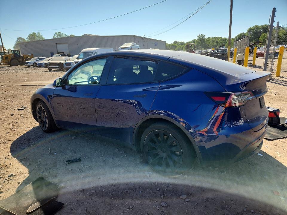 2021 Tesla Model y VIN 5YJYGDEE3MF266226 COPART salvage auction — SIDE, Salvage Title, sold $2,300 on 2026-07-20 (photo 2)